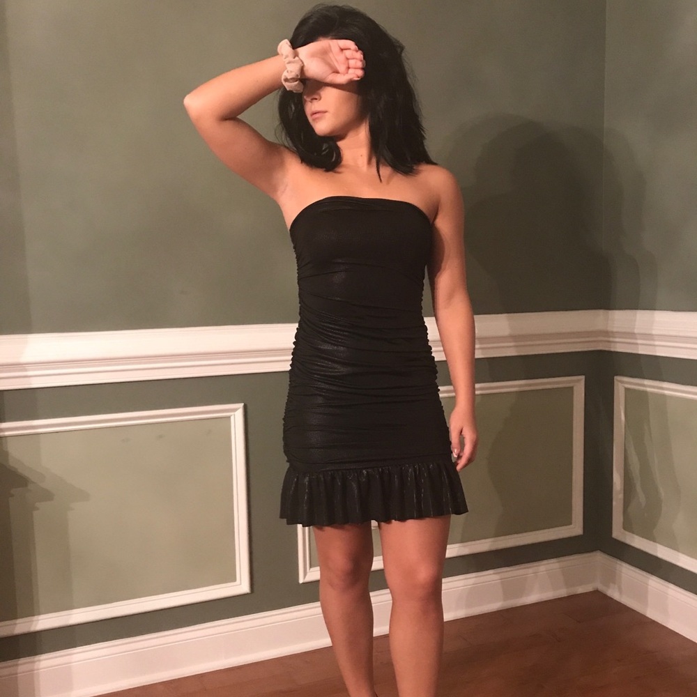 Pretty lil black dress